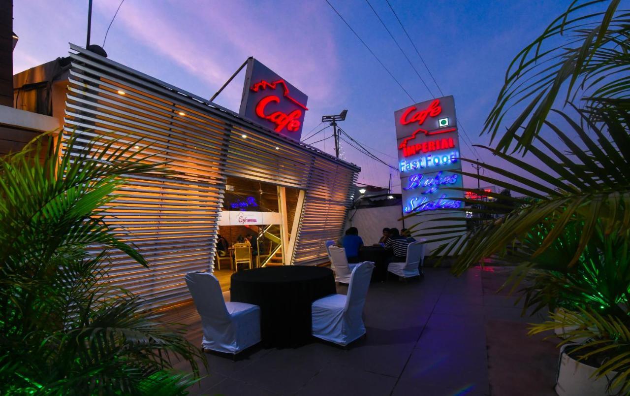 Hotel The Imperial Grand Ujjain Exterior foto