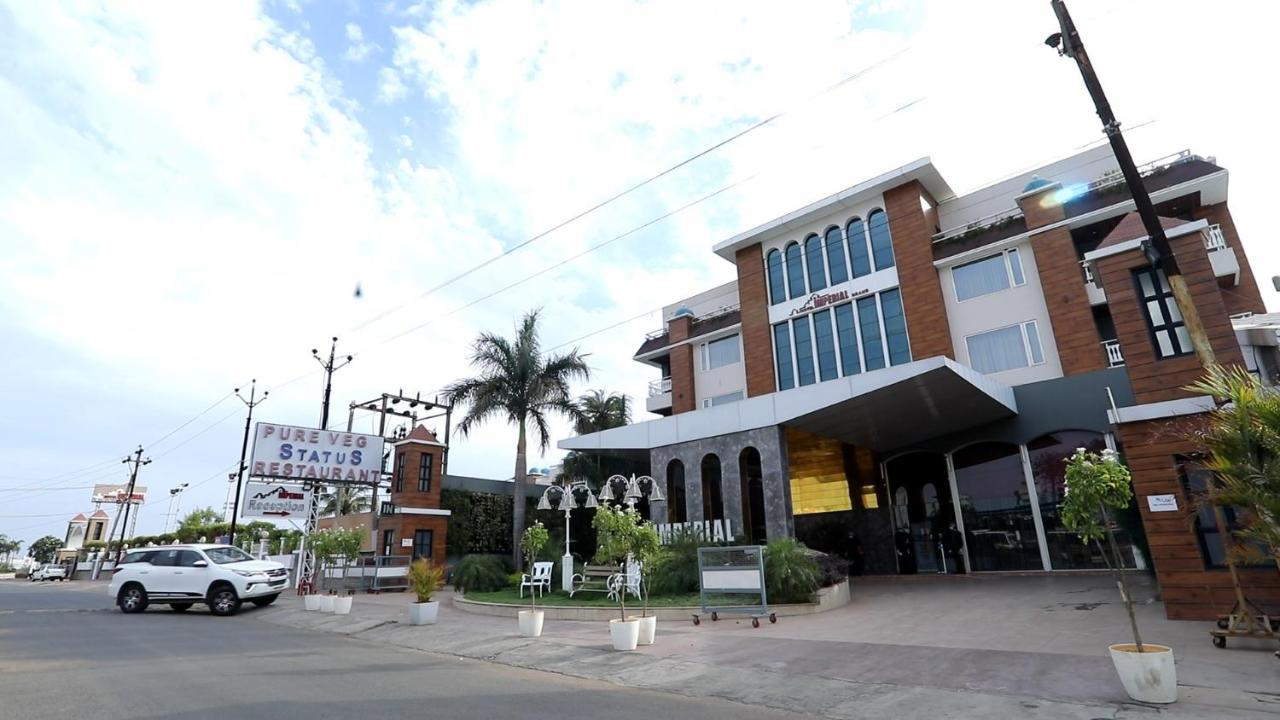 Hotel The Imperial Grand Ujjain Exterior foto